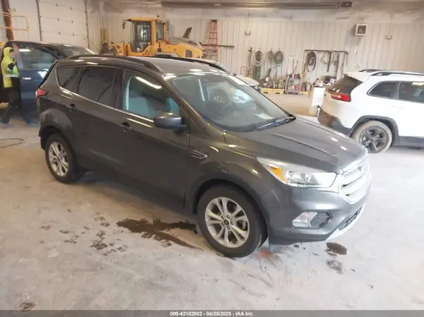 1FMCU0GD6JUC47569 2018 FORD ESCAPE - Image 1