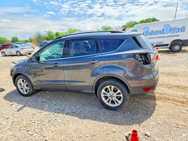 1FMCU0GD6JUC57566 2018 FORD ESCAPE - Image 2