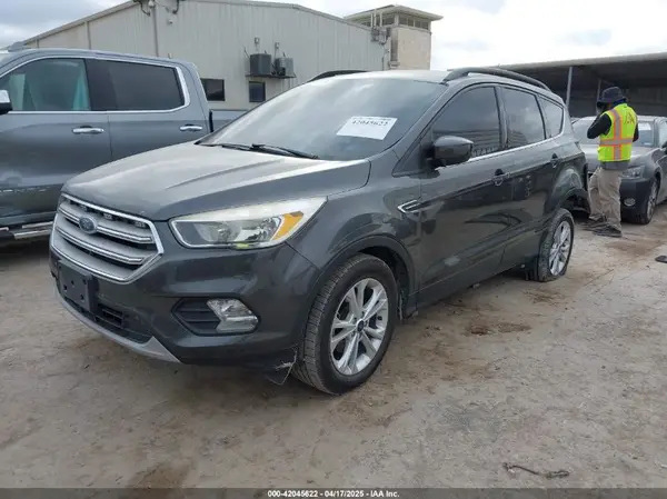 1FMCU0GD6JUC69927 2018 FORD ESCAPE - Image 2