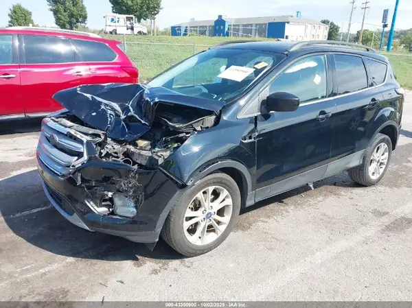 1FMCU0GD6JUC97825 2018 FORD ESCAPE - Image 2