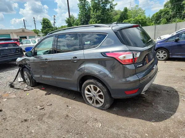 1FMCU0GD6JUD46683 2018 FORD ESCAPE - Image 2