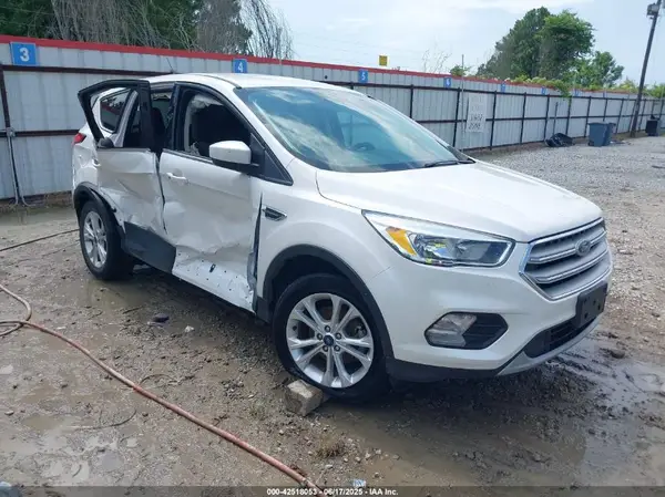 1FMCU0GD6KUA11697 2019 FORD ESCAPE - Image 1
