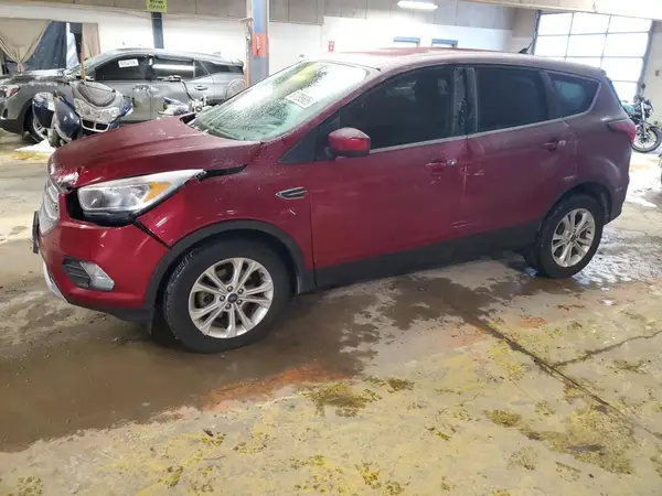 1FMCU0GD6KUA15636 2019 FORD ESCAPE - Image 1