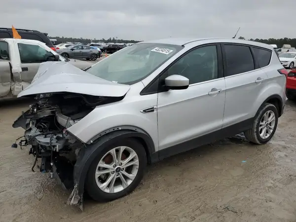 1FMCU0GD6KUB10830 2019 FORD ESCAPE - Image 1