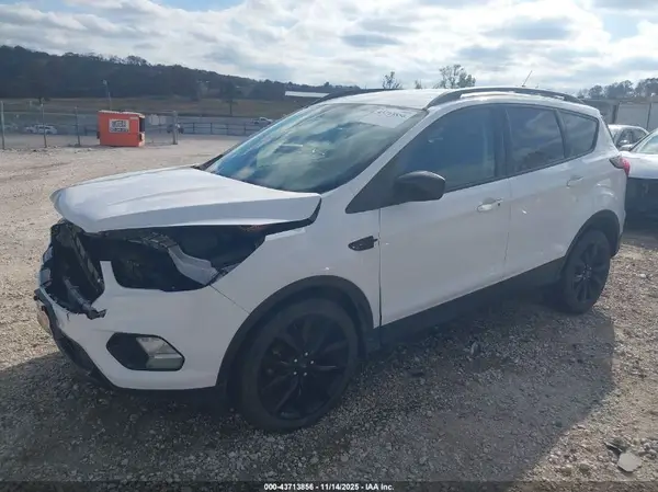 1FMCU0GD6KUB29765 2019 FORD ESCAPE - Image 2