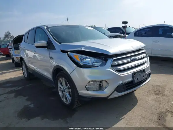 1FMCU0GD6KUB31225 2019 FORD ESCAPE - Image 1
