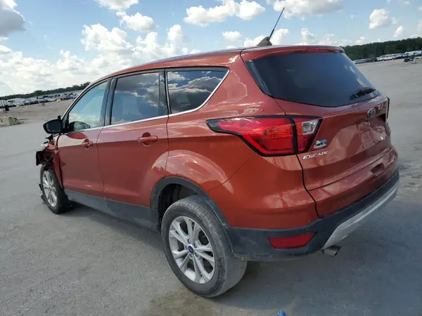 1FMCU0GD6KUB38255 2019 FORD ESCAPE - Image 2
