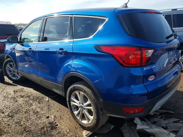 1FMCU0GD6KUB50938 2019 FORD ESCAPE - Image 2