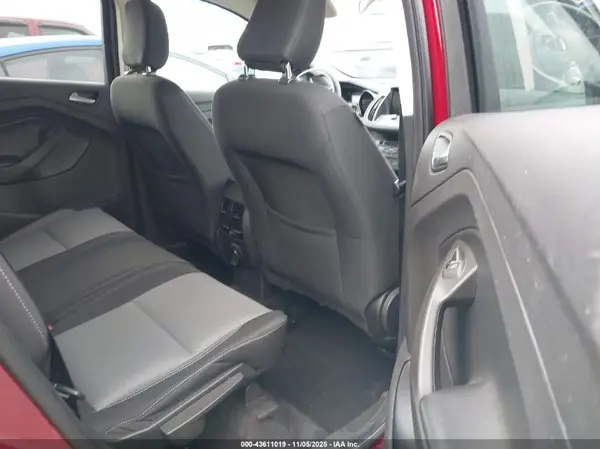 1FMCU0GD6KUB51829 2019 FORD ESCAPE - Image 8