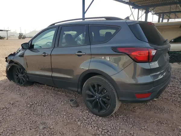 1FMCU0GD6KUC05050 2019 FORD ESCAPE - Image 2