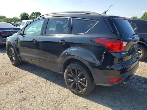 1FMCU0GD6KUC10037 2019 FORD ESCAPE - Image 2