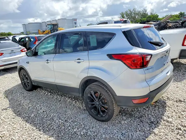 1FMCU0GD6KUC35472 2019 FORD ESCAPE - Image 2