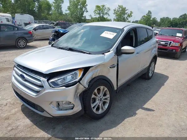 1FMCU0GD6KUC48450 2019 FORD ESCAPE - Image 2