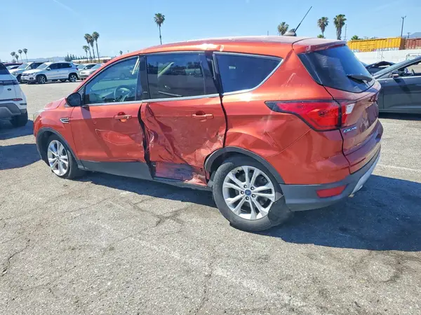 1FMCU0GD6KUC54815 2019 FORD ESCAPE - Image 2