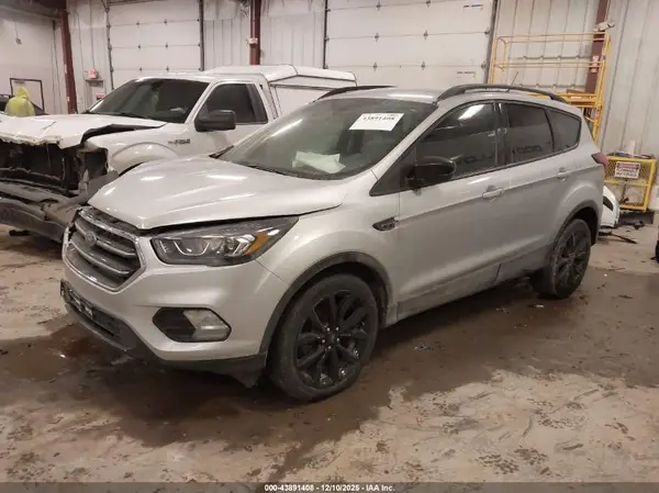 1FMCU0GD6KUC56242 2019 FORD ESCAPE - Image 2