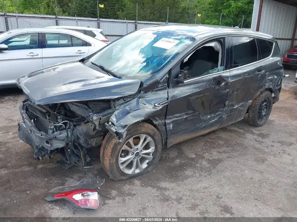 1FMCU0GD7HUA40442 2017 FORD ESCAPE - Image 2