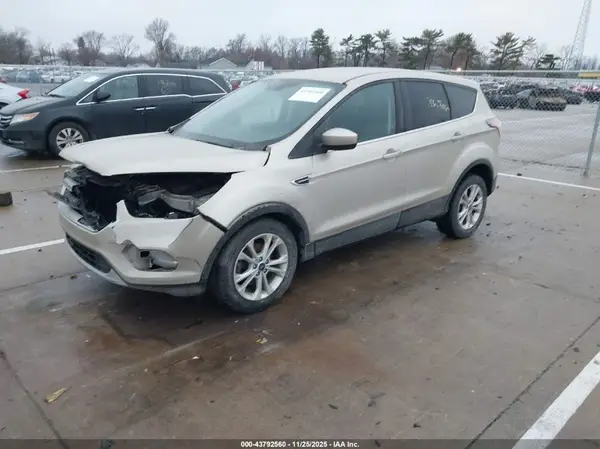 1FMCU0GD7HUA40750 2017 FORD ESCAPE - Image 2
