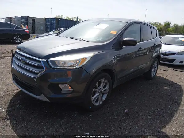 1FMCU0GD7HUA52946 2017 FORD ESCAPE - Image 2