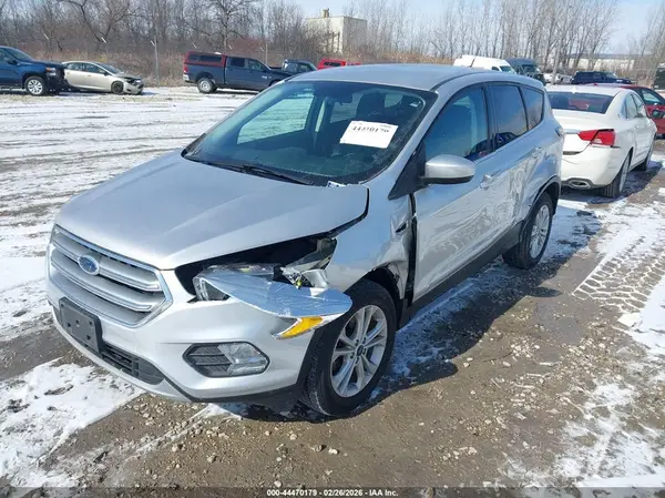 1FMCU0GD7HUB08917 2017 FORD ESCAPE - Image 2