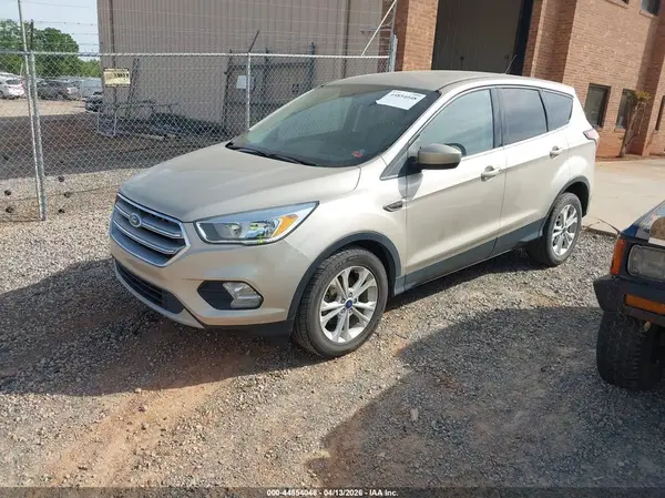 1FMCU0GD7HUB26155 2017 FORD ESCAPE - Image 2