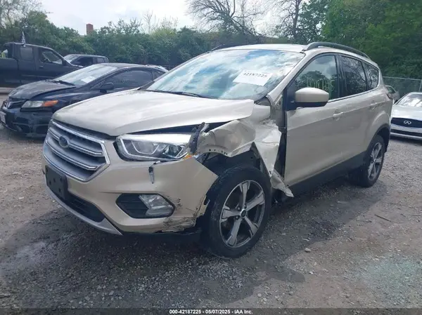 1FMCU0GD7HUB27502 2017 FORD ESCAPE - Image 2