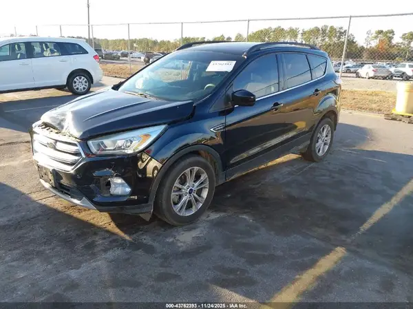 1FMCU0GD7HUB37611 2017 FORD ESCAPE - Image 2