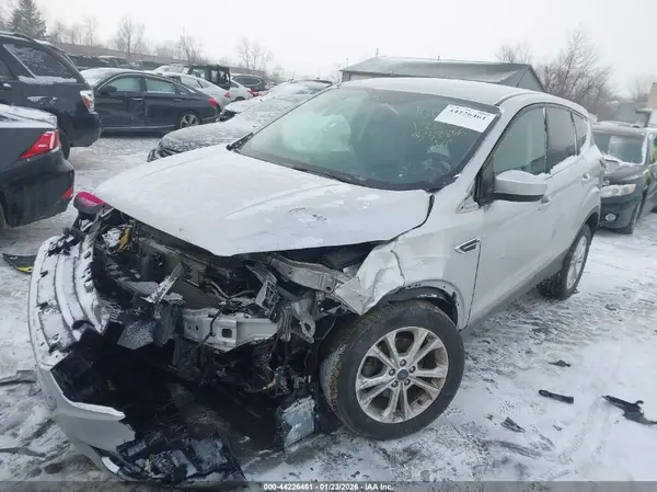 1FMCU0GD7HUB38855 2017 FORD ESCAPE - Image 2