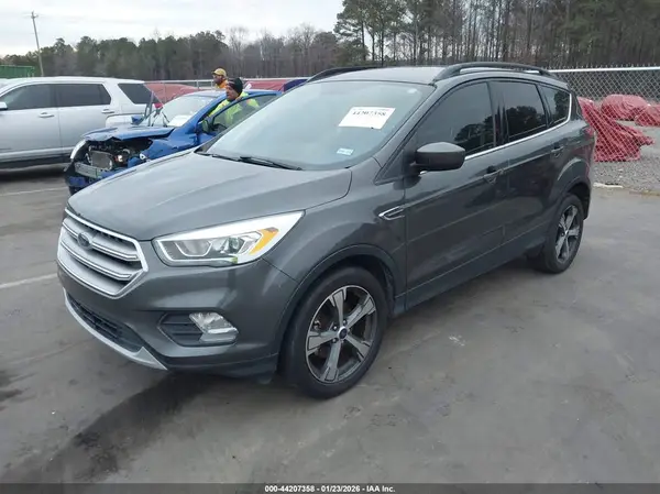 1FMCU0GD7HUB41125 2017 FORD ESCAPE - Image 2