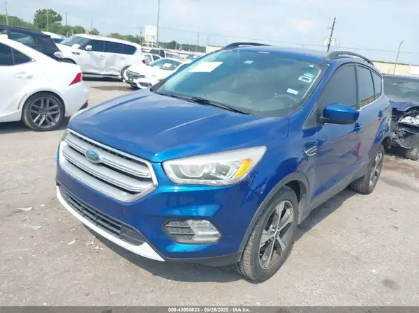 1FMCU0GD7HUB60046 2017 FORD ESCAPE - Image 2