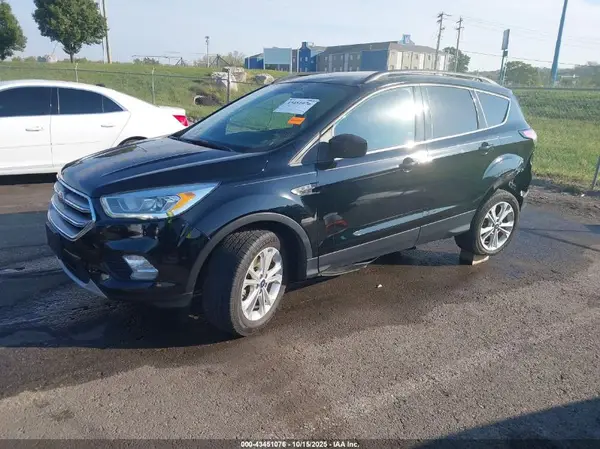 1FMCU0GD7HUB60418 2017 FORD ESCAPE - Image 2