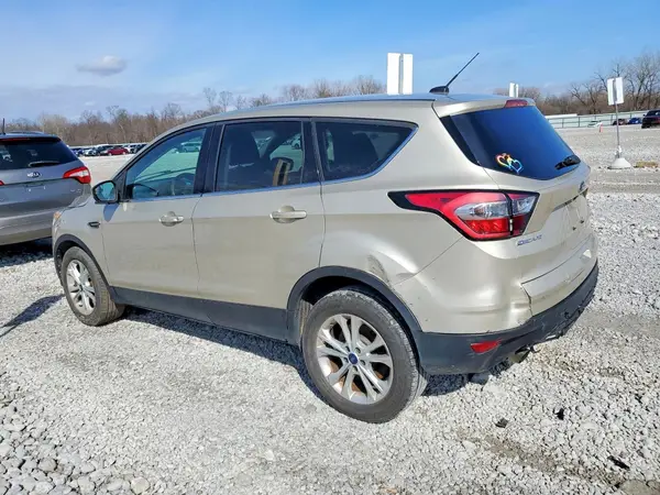 1FMCU0GD7HUB66056 2017 FORD ESCAPE - Image 2