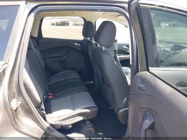 1FMCU0GD7HUB96092 2017 FORD ESCAPE - Image 8