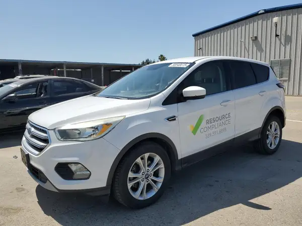 1FMCU0GD7HUC04160 2017 FORD ESCAPE - Image 1
