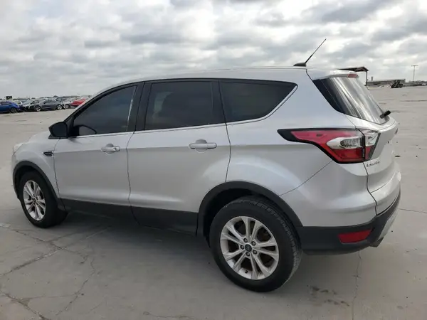 1FMCU0GD7HUC04319 2017 FORD ESCAPE - Image 2