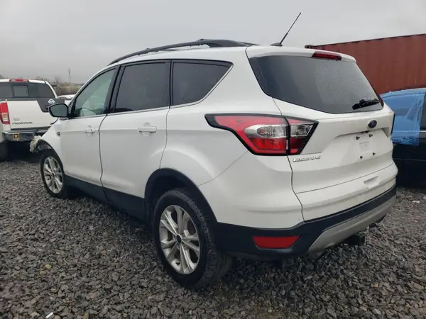 1FMCU0GD7HUC06555 2017 FORD ESCAPE - Image 2