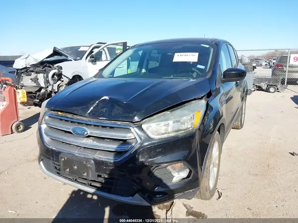 1FMCU0GD7HUC24778 2017 FORD ESCAPE - Image 2