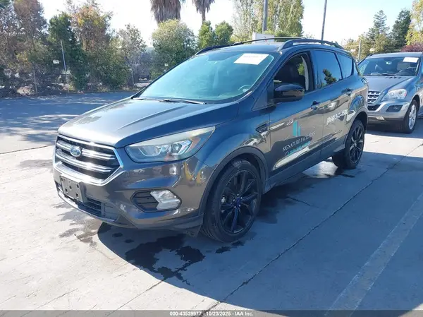 1FMCU0GD7HUC27177 2017 FORD ESCAPE - Image 2
