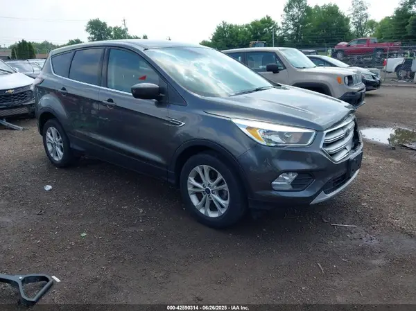 1FMCU0GD7HUC45713 2017 FORD ESCAPE - Image 1