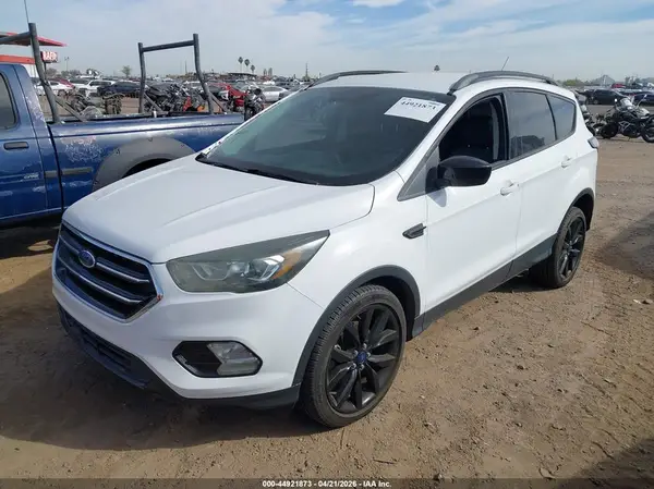 1FMCU0GD7HUC67372 2017 FORD ESCAPE - Image 2