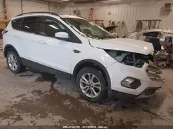 1FMCU0GD7HUC86617 2017 FORD ESCAPE