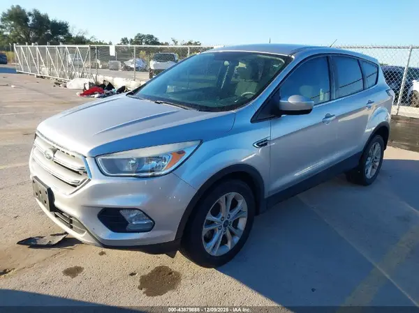 1FMCU0GD7HUC97665 2017 FORD ESCAPE - Image 2