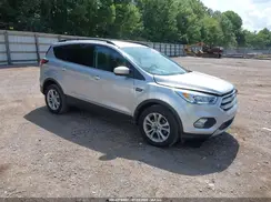 1FMCU0GD7HUD08180 2017 FORD ESCAPE