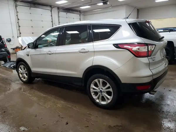 1FMCU0GD7HUD39252 2017 FORD ESCAPE - Image 2