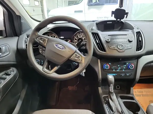 1FMCU0GD7HUD44337 2017 FORD ESCAPE - Image 2