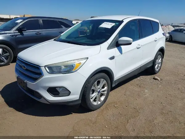 1FMCU0GD7HUD54124 2017 FORD ESCAPE - Image 2