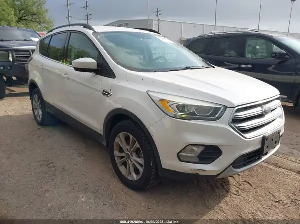 1FMCU0GD7HUD58755 2017 FORD ESCAPE - Image 1