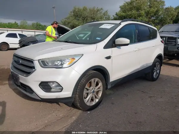1FMCU0GD7HUD58755 2017 FORD ESCAPE - Image 2