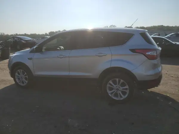 1FMCU0GD7HUD81243 2017 FORD ESCAPE - Image 2