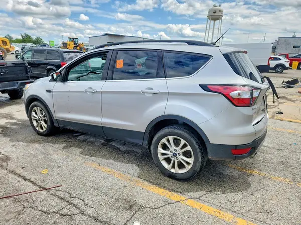 1FMCU0GD7HUD92923 2017 FORD ESCAPE - Image 2