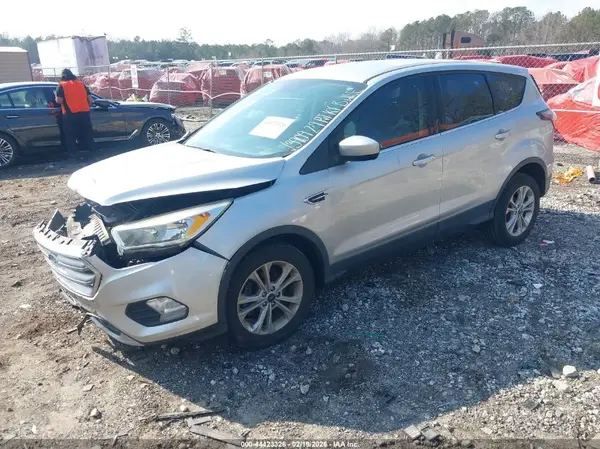 1FMCU0GD7HUD93909 2017 FORD ESCAPE - Image 2